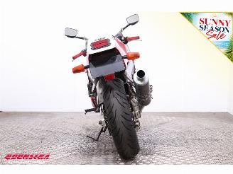 Yamaha FZR 400 RR picture 8