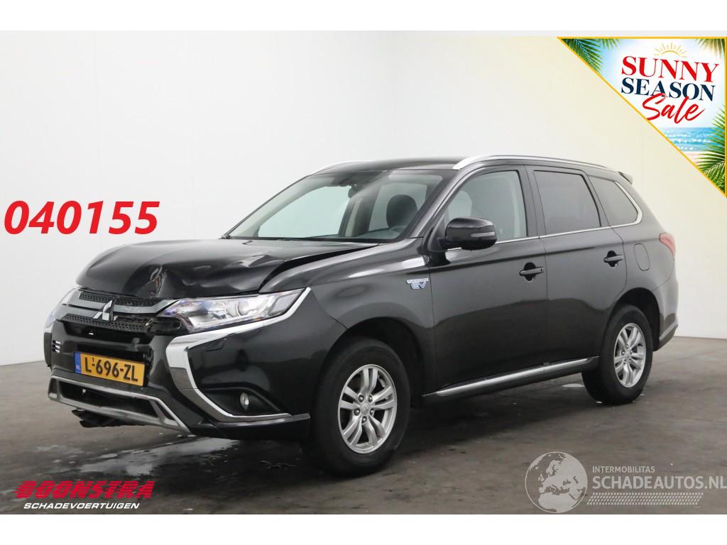 Mitsubishi Outlander 2.4 PHEV 4WD Pure Cruise Clima Camera PDC