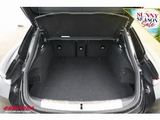 Porsche Taycan 4S Bose PDLS Pano Navi 360° Memory SHZ LrHZ Apple/Android picture 36