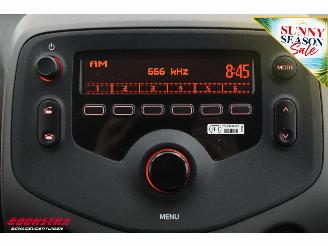Peugeot 108 1.0 e-VTi Active 5-drs Airco Bluetooth picture 21
