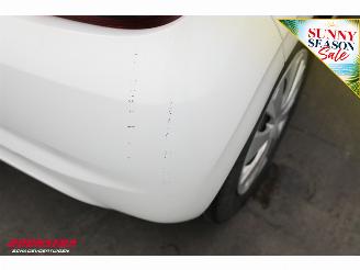 Peugeot 108 1.0 e-VTi Active 5-drs Airco Bluetooth picture 12