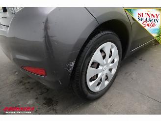 Toyota Yaris 1.5 Full Hybrid Aspiration 5-drs Cruise Clima Bluetooth Camera picture 19