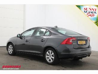 Volvo S-60 1.6 T3 AUT Kinetic Navi Cliam Cruise PDC picture 4