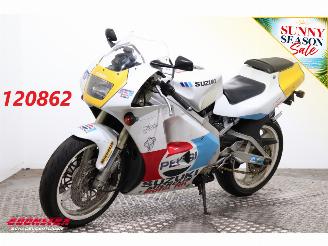 begagnad bil motor Suzuki RGV 250 VJ22 Pepsi 1994/7