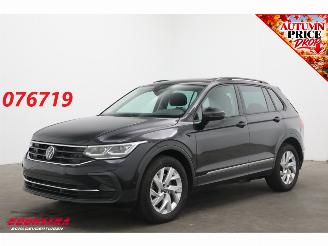 skadebil auto Volkswagen Tiguan 2.0 TSI DSG 4Motion Pano Schuif/kantel ACC Clima Navi SHZ Apple/Android Camera PDC 2023/7
