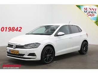 Schadeauto Volkswagen Polo 1.0 TSI DSG Comfortline 5-drs Airco Cruise Bluetooth 2017/11