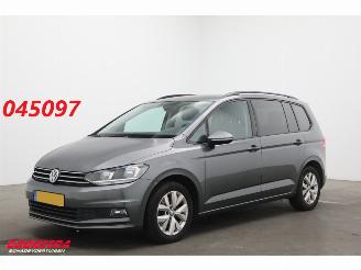 uszkodzony samochody osobowe Volkswagen Touran 1.0 TSI Comfortline 7p ACC Navi Clima Camera PDC AHK 2019/3