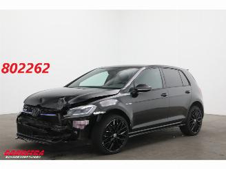 krockskadad bil auto Volkswagen Golf 1.4 TSI GTE LED ACC Virtual Camera PDC 2017/9