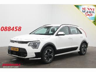 Voiture accidenté Kia Niro DynamicLine 64.8 kWh ACC Navi Apple/Android Clima Camera PDC AHK 2024/2