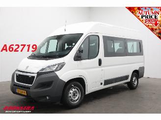krockskadad bil bedrijf Peugeot Boxer 2.0 BlueHDI L2H2 Premium 9-zitter Airco Cruise Navi Camera PDC 53.214 km! 2016/3