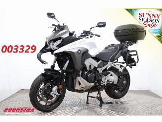 Vaurioauto  motor cycles Honda  VFR 800X Crossrunner C-ABS Heizgriffe 15.956 km! 2016/2