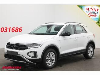 škoda osobní automobily Volkswagen T-Roc 1.0 TSI Life Edition LED Apple/Android SHZ PDC 2024/12