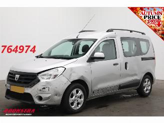 krockskadad bil auto Dacia Dokker 1.2 TCe Lauréate Navi Airco Cruise PDC 126.428 km! 2014/5