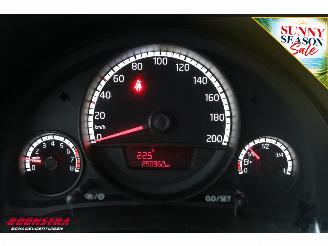 Volkswagen Up! 1.0 move up! BlueMotion picture 22