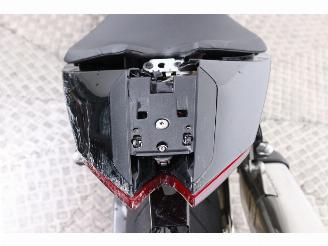Aprilia RSV4 1100 Factory ABS LED Cruise Quickshift LapTimer 4.235 km! picture 17