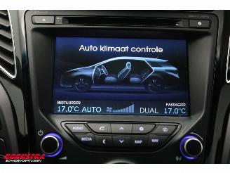 Hyundai I-40 Wagon 2.0 GDI i-Vision Pano Leder Navi Clima Cruise Camera SHZ PDC AHK picture 18