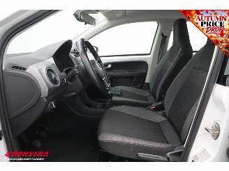 Volkswagen Up! 1.0 5-DRS Bluetooth Airco Cruise PDC 92.718 km! picture 15
