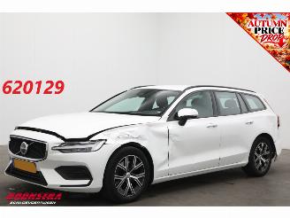 Damaged car Volvo V-60 2.0 B3 AUT Essential Edition ACC Navi Clima Apple/Android Leder Virtual Camera PDC 2024/10