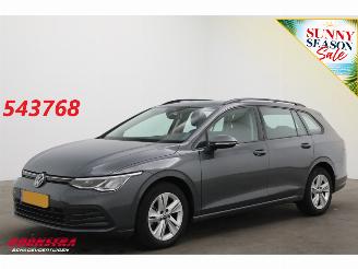 Schadeauto Volkswagen Golf Variant 1.0 eTSI Life ACC Navi Clima Apple/Android PDC 2023/5