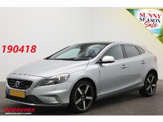 Schadeauto Volvo V-40 1.6 T4 AUT R-Design Pano Cruise Clima Leder Memory PDC 2014/9