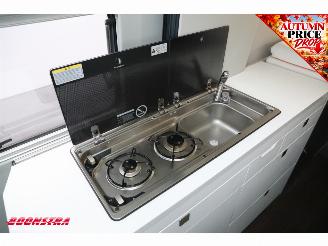 Volkswagen  Crafter Grand California 680 2.0 TDI 177 PK 4Motion DSG ACC Luifel AHK Navi Clima Solar Camera PDC picture 16