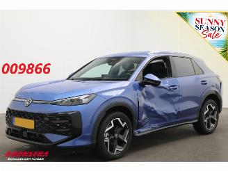 Unfallwagen Volkswagen T-Roc 1.5 eTsi DSG R-Line ACC Navi Clima SHZ Apple/Android Virtual Camera PDC 2026/1