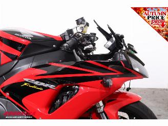 Honda  CBR 1000RR Fireblade Leo Vince 26.807 km!! picture 10