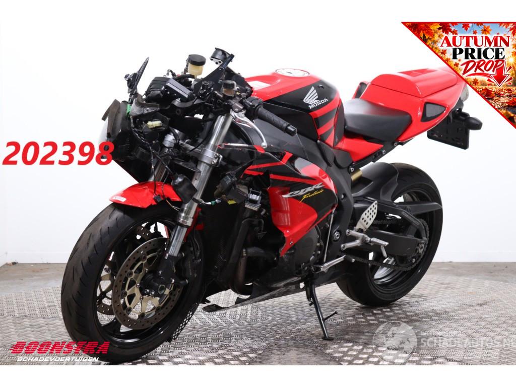 Honda  CBR 1000RR Fireblade Leo Vince 26.807 km!!