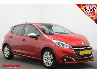 Peugeot 208 1.2 PureTech Signature Cruise Navi Apple/Android PDC Airco picture 2