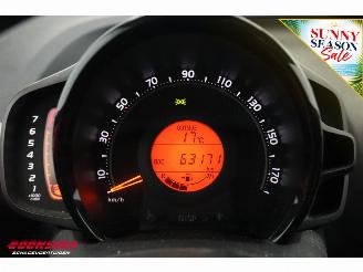 Toyota Aygo 1.0 VVT-i x-joy 5-drs Bluetooth Clima Cruise 63.169 km! picture 24
