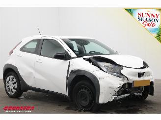 Toyota Aygo 1.0 VVT-i MT Play ACC Navi Airco Apple/Android Camera PDC picture 2