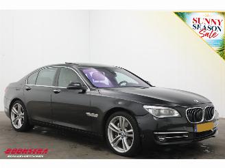 BMW 7-serie 750i xDrive HE Org.NL! Schuifdak HUD ACC Navi Leder Memory SHZ Camera PDC picture 2