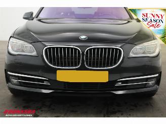 BMW 7-serie 750i xDrive HE Org.NL! Schuifdak HUD ACC Navi Leder Memory SHZ Camera PDC picture 8