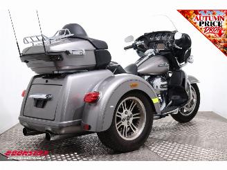 Harley-Davidson  FLHTCUTG Tri Glide Ultra Classic 5HD! LED ABS Cruise Reverse 28.802 km! picture 3