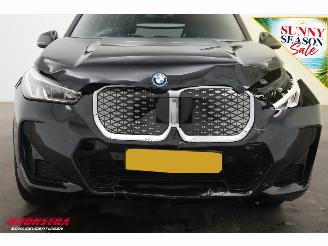 BMW iX1 eDrive20 67 kWh M Sport Pano ACC Navi Clima SHZ Apple/Android Camera PDC AHK picture 6