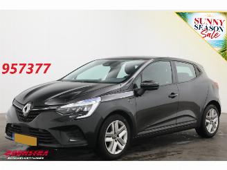 krockskadad bil auto Renault Clio 1.0 TCe Zen Cruise Navi Airco Apple/Android PDC 2021/12