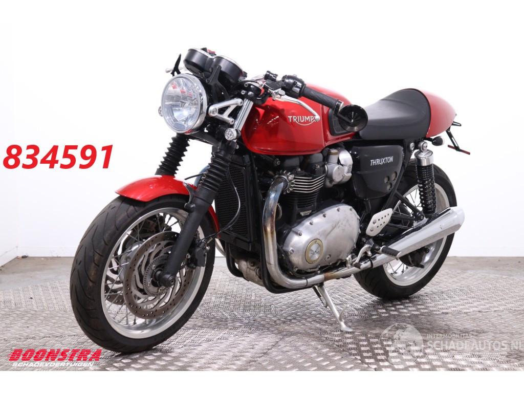 Triumph Thruxton 1200 Vance Hines