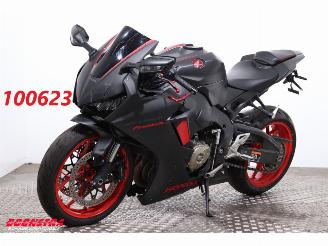 Voiture accidenté Honda CBR 1000 RR Fireblade LED ABS Quickshift 2019/3