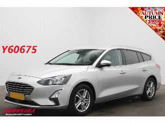 krockskadad bil auto Ford Focus 1.0 EcoBoost Cruise Navi Airco Apple/Android Camera PDC AHK 2020/10