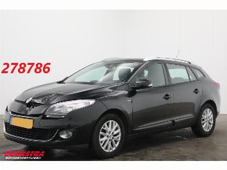 Damaged car Renault Mégane Estate 1.5 dCi Bose Cruise Navi Clima Bluetooth Camera PDC 2013/8