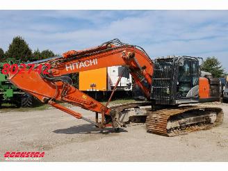 krockskadad bil machine Hitachi  ZX210LC-6 23t. Kettenbagger Snelwissel 2021/4