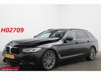 Unfallwagen BMW 5-serie Touring 530e HE ACC HUD Panorama Memory Camera PDC AHK 2021/5