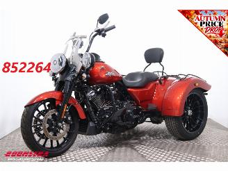 skadebil auto Harley-Davidson 5-serie FLRT Freewheeler 114 1.398 km! Tri Glide 2025/9