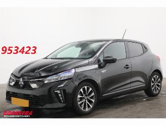 krockskadad bil auto Mitsubishi Colt 1.6 HEV Intense Cruise Clima Virtual Apple/Android Camera PDC 2025/2