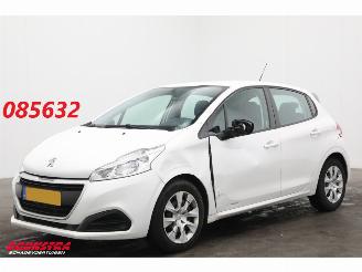 Unfallwagen Peugeot 208 1.2 PureTech Like Cruise Airco Bluetooth 2018/10