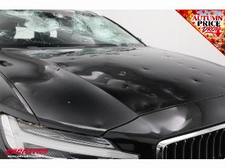 Volvo V-60 2.0 T8 Twin Engine AWD Inscription Pano Navi Virtual Memory Leder SHZ LrHZ Camera PDC AHK picture 10
