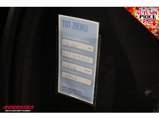Volvo V-60 2.0 T8 Twin Engine AWD Inscription Pano Navi Virtual Memory Leder SHZ LrHZ Camera PDC AHK picture 37