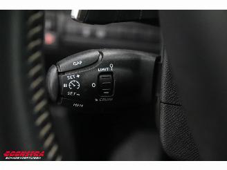 Peugeot 308 1.2 PT Aut. Premium Panorama Navi Clima Camera PDC AHK Cruise Apple/Android picture 23