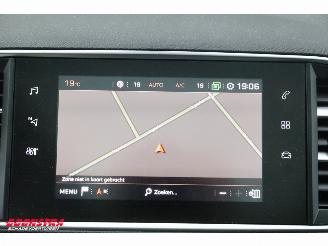 Peugeot 308 1.2 PT Aut. Premium Panorama Navi Clima Camera PDC AHK Cruise Apple/Android picture 24