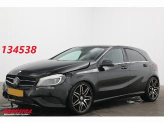 Schadeauto Mercedes A-klasse 180 CDI Ambition Cruise Navi Airco Bluetooth PDC AHK 2013/8